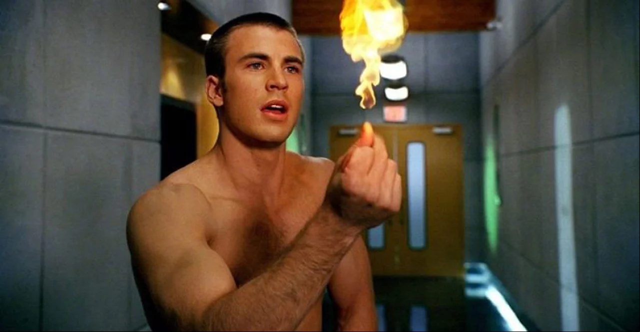 Chris deu um tom de humor ao personagem que adorava ser bajulado e irado quando fazia fogo com o próprio corpo.