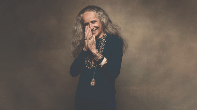 Maria Bethânia é uma das vozes ouvidas no 'Dial-a-Poem'