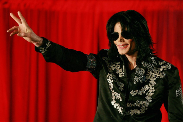 Rei do Pop, Michael Jackson morreu há 15 anos