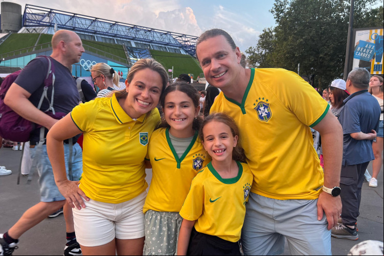 Carolina, Beatriz, Letícia e João Paulo Pacífico assistiram à final individual da ginástica Carolina, Beatriz, Letícia e João Paulo Pacífico assistiram à final individual da ginástica