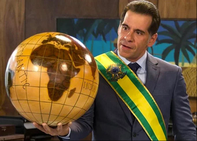 Leandro Hassum (1973-): Hassum ganhou fama no Zorra Total, depois estrelou vários filmes de comédia populares, como Até Que a Sorte Nos Separe (2012).