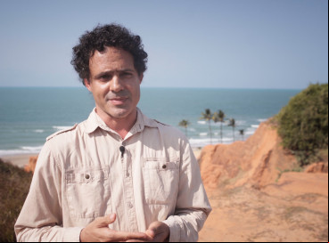 Professor e pesquisador Daniel Rodrigues  