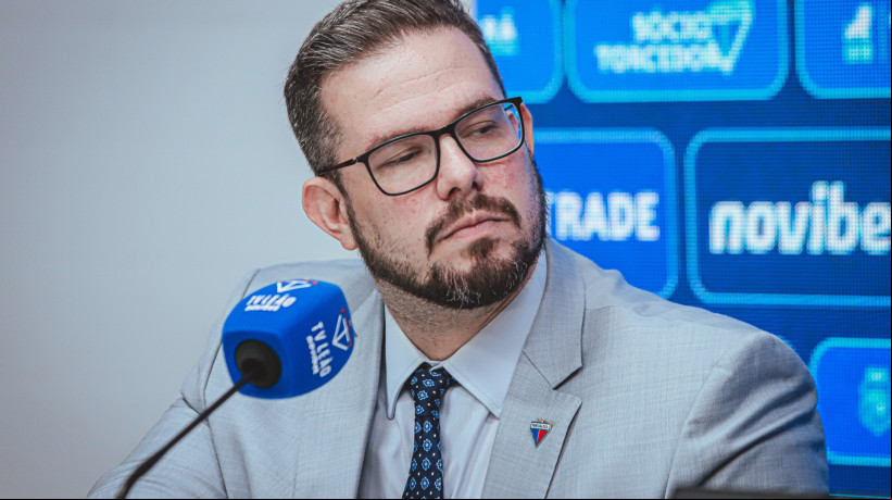 O ex-dirigente do clube explicou o motivo do afastamento do cargo nas redes sociais