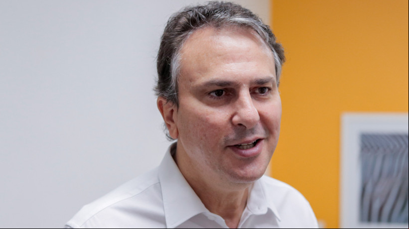 Segundo o ministro da Educação, Camilo Santana (PT), mais detalhes sobre o lançamento do Pé-de-Meia Licenciatura devem ser divulgados nesta terça-feira, 14