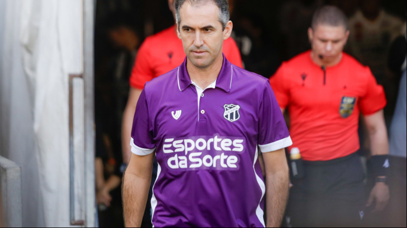 Técnico Léo Condé no jogo Ceará x Operário, no Castelão, pelo Campeonato Brasileiro Série B 2024