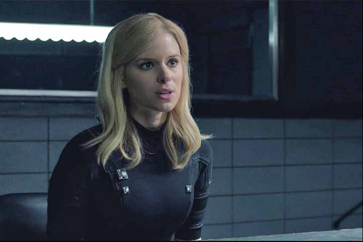 A norte-americana Kate Mara interpretou Sue Storm (Mulher Invisível). Seu primeiro filme foi Random Hearts (1999). Além disso, seus trabalhos mais notáveis incluem personagens em House of Cards da Netflix, em O segredo de Brokeback Mountain, American Horror Story e no filme Refém de 2015.