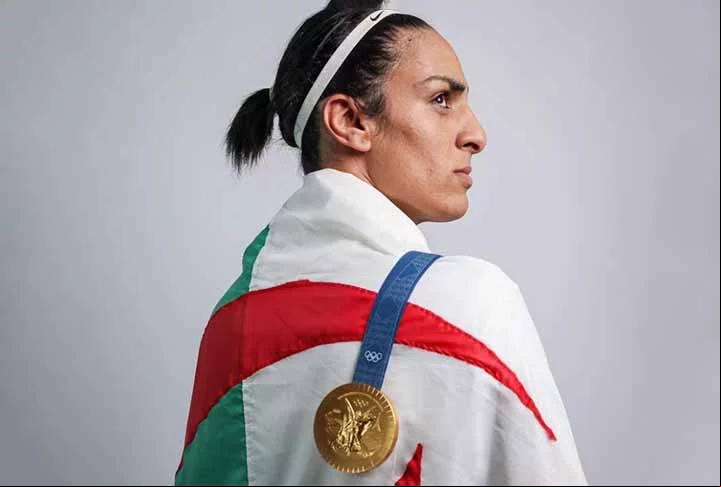 Imane Khelif conquistou a medalha de ouro em sua categoria nos Jogos Olímpicos de Paris ao derrotar na final a chinesa Tang Liu.