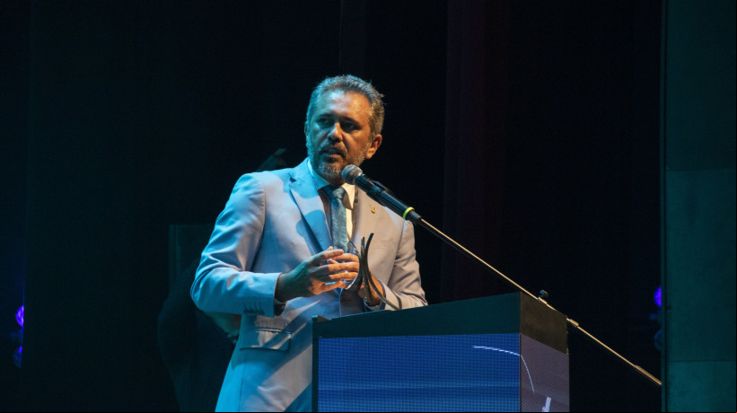 Elmano de Freitas comemorou avaliação sobre equilíbrio fiscal do Ceará feita pela Secretaria do Tesouro Nacional