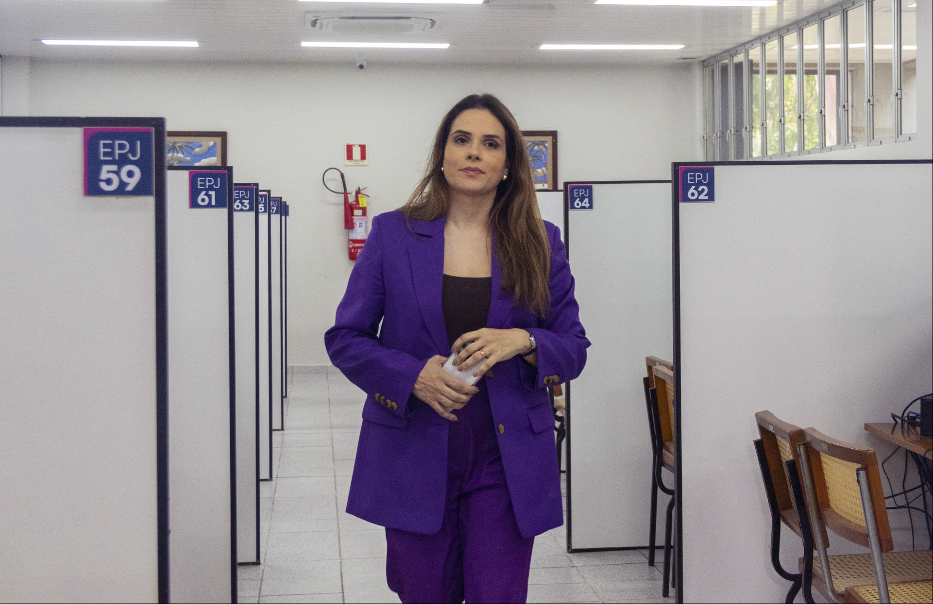 O TJCE realiza campanha de reconhecimento de paternidade e audiências de direito de família. Na foto, Ana Carolina Montenegro, juíza coordenadora do Cejusc, acompanha os processos O TJCE realiza campanha de reconhecimento de paternidade e audiências de direito de família. Na foto, Ana Carolina Montenegro, juíza coordenadora do Cejusc, acompanha os processos