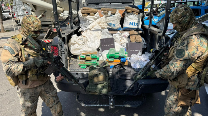 Operação da Polícia Civil do Ceará com apoio do Bope na comunidade da Rocinha, no Rio de Janeiro