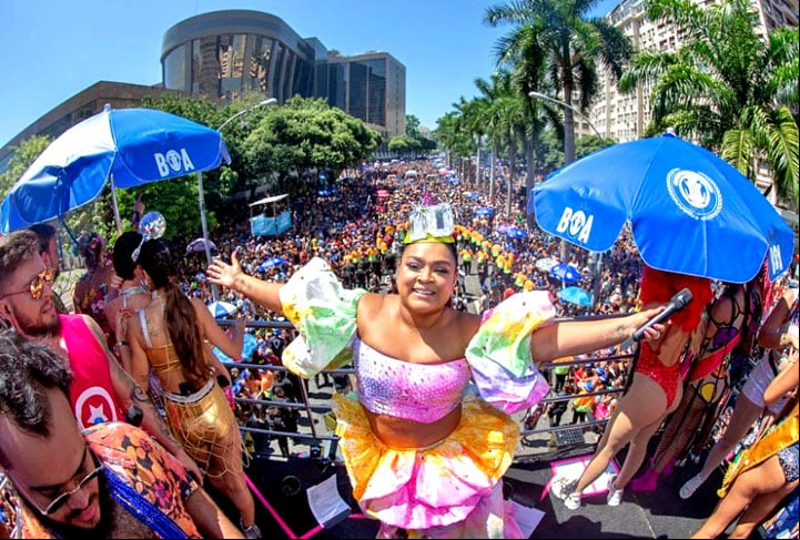 Na ocasião, ela anunciou que finalmente poderia voltar a fazer algo que ama: brincar no carnaval. Ela disse que os 15 anos do Bloco da Preta seriam com uma comemoração especial.