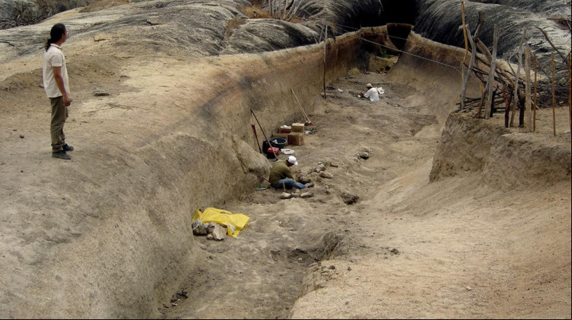 ESCAVAÇÃO fossilífera no sítio paleontológico Jirau, Itapipoca (CE)
