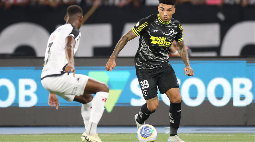 O Botafogo enfrenta o Universidad de Chile pela Copa Libertadores