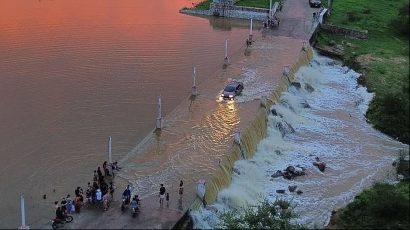 Barragem Colinas transborda depois de cinco anos, motivando políticas públicas de enfrentamento para a quadra chuvosa