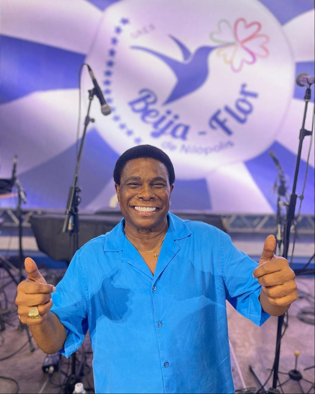 Ao lado de integrantes da escola campeã de 2025 e especialistas em samba e carnaval, Neguinho irá participar das gravações do programa, que terá oito finalistas para, depois, eleger o vencedor.