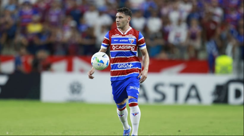 Emmanuel Martínez, do Fortaleza, em jogo na Arena Castelão