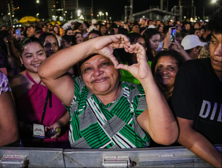 Fã de José Augusto assiste show próxima do ídolo Fã de José Augusto assiste show próxima do ídolo