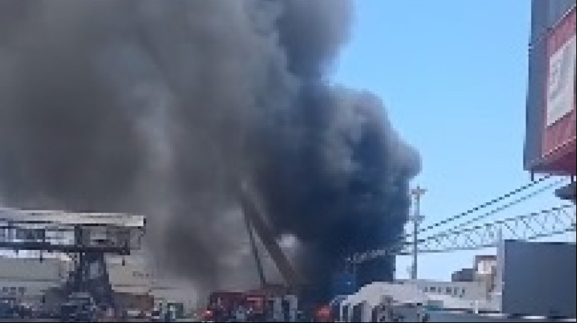 Incêndio em guindaste no Porto do Mucuripe