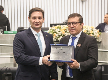 Deputado estadual Marcos Sobreira (PSB) e o diretor-presidente da Ceneged, Renato Felipe 