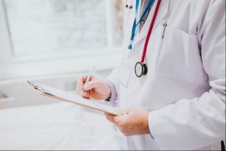 Alguns grupos profissionais são mais propensos ao Burnout, como os profissionais de saúde (médicos, enfermeiros, psicólogos, entre outros).