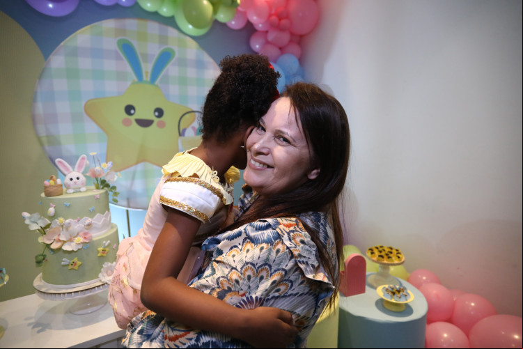 Kleibe Alves, 50, assistente social. Festa de Páscoa para crianças e adolescentes do Serviço Família Acolhedora Kleibe Alves, 50, assistente social. Festa de Páscoa para crianças e adolescentes do Serviço Família Acolhedora