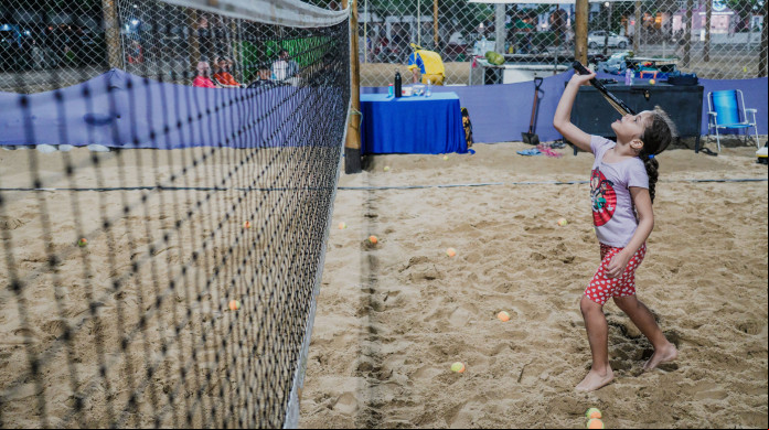 FORTALEZA-CE, BRASIL, 09-05-2025: Projeto social Iracema Beach Tennis, nas instalações do Atleta Cidadão, da Prefeitura de Fortaleza. (Foto: Fernanda Barros/ O Povo)