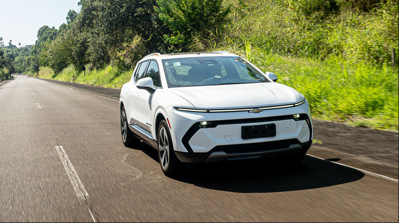 O primeiro teste no Campo de Provas de Cruz Alta (CA) contarÃ¡ com 27 modelos, um de cada fabricante. Pela Chevrolet, o Equinox EV
 