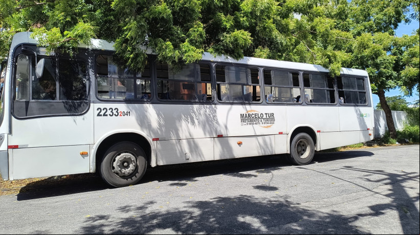 Após reclamação de estudantes, prefeitura de Beberibe estuda ampliação de ônibus universitários