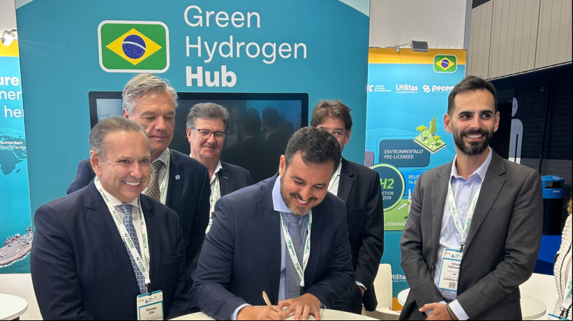 Presidente do Complexo do Pecém, Max Quintino, durante  de pré-contrato com a EDF de projeto para a produção de hidrogênio verde