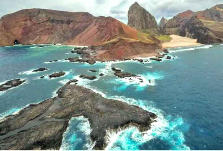 A Ilha da Trindade é uma importante reserva marinha do Atlântico Sul e a região da praia das Tartarugas é um Monumento Natural no Brasil, ou seja, uma área protegida legalmente e reconhecida pelo valor científico, paisagístico, histórico, cultural, estético, turístico ou ecológico relevante., frisou.