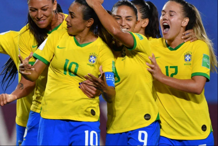 Com o tento marcado sobre a Itália, Marta chegou aos 17 gols e tornou-se a maior artilheira em Copas do Mundo (foto: AFP)