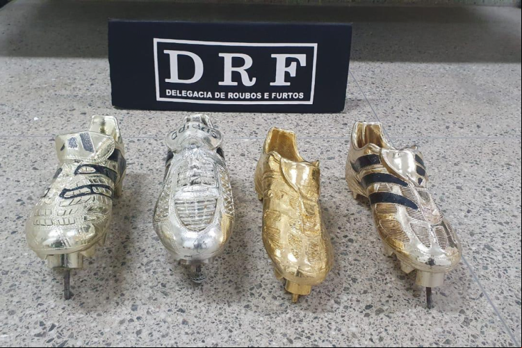 Jardel ganhou duas chuteiras de Ouro (prêmio de maior goleador da temporada europeia) quando atuava por Porto (1999) e Sporting (2002), e levou também chuteiras de Prata e Bronze