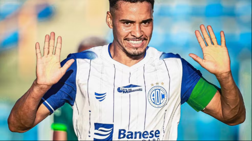 André Lima, volante do Confiança-SE, se mostrou confiante na coletiva pré-jogo contra o Ceará