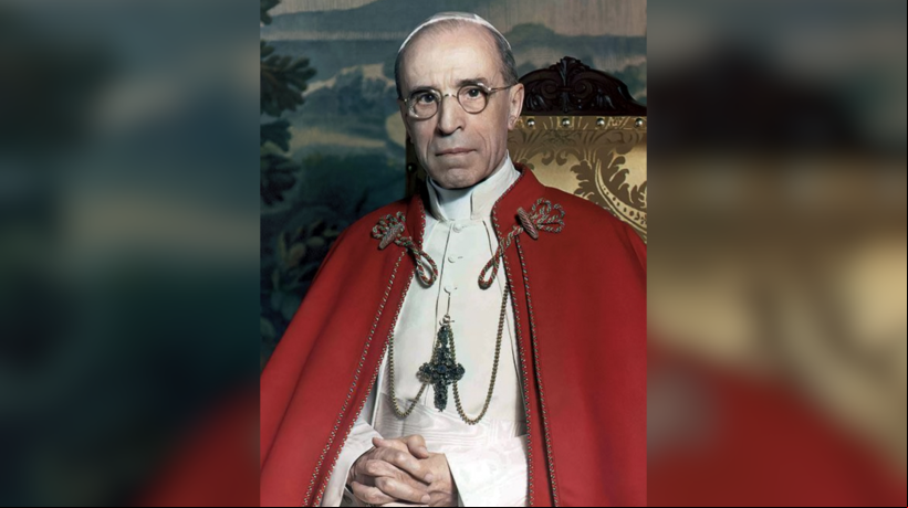 O papa Pio XII governou a Igreja Católica de 1939 a 1958.